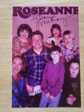 Laurie Metcalf Roseanne Hand Signed 4x6 Autograph